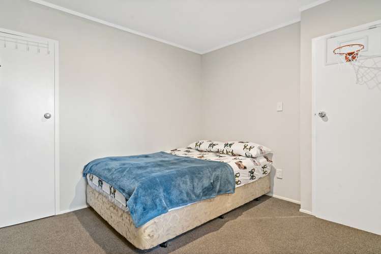 2/20 Campbell Road Royal Oak_5