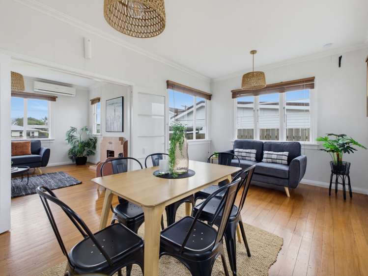 403 Carrington Street_4