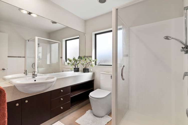 89 Baverstock Road Flat Bush_23