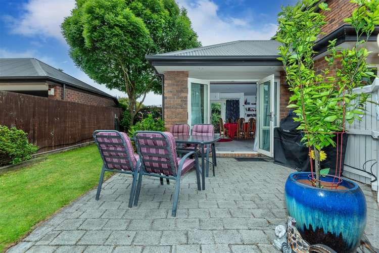 2 Palm Drive Shirley_10