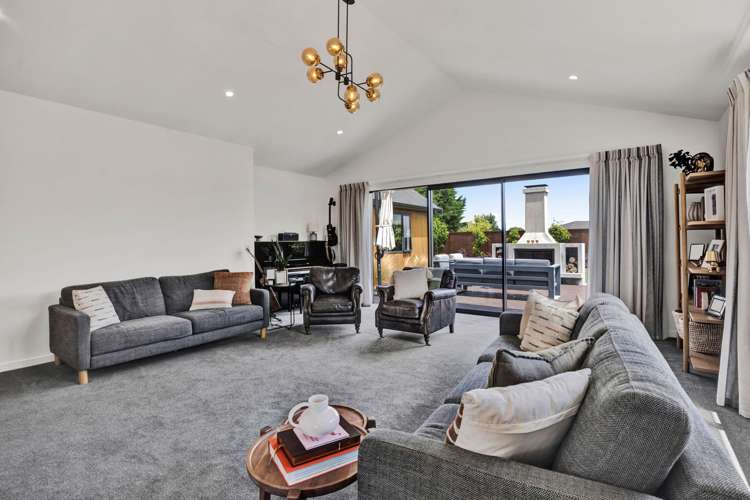 25 County Drive Hawera_17