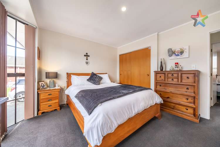 2/8 Hewer Crescent Naenae_6