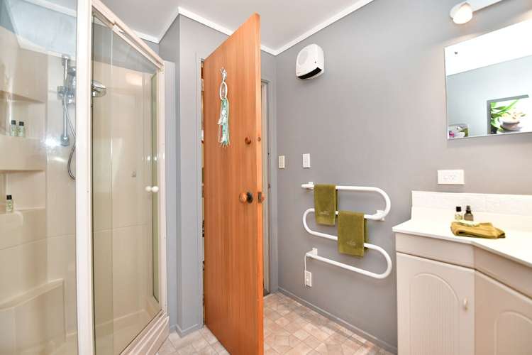 328 Whangaparaoa Road Stanmore Bay_21