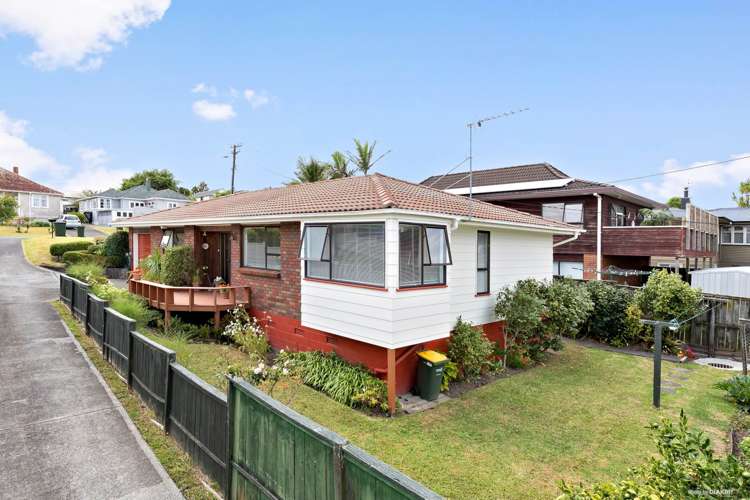 1/9 Opua Street Belmont_13