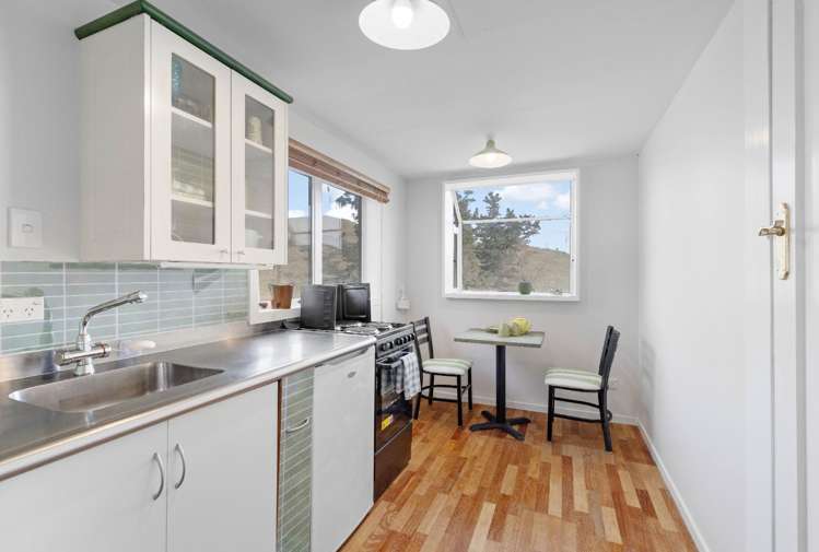 5669A West Coast Road Springfield_29