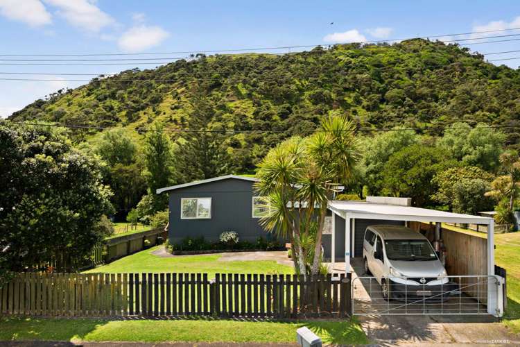 13 Maraetai Place Port Waikato_15