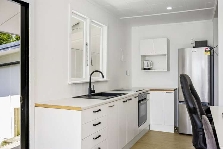 261 Sturges Road Henderson_8