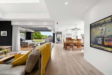 2/50 Roto O Rangi Road_1