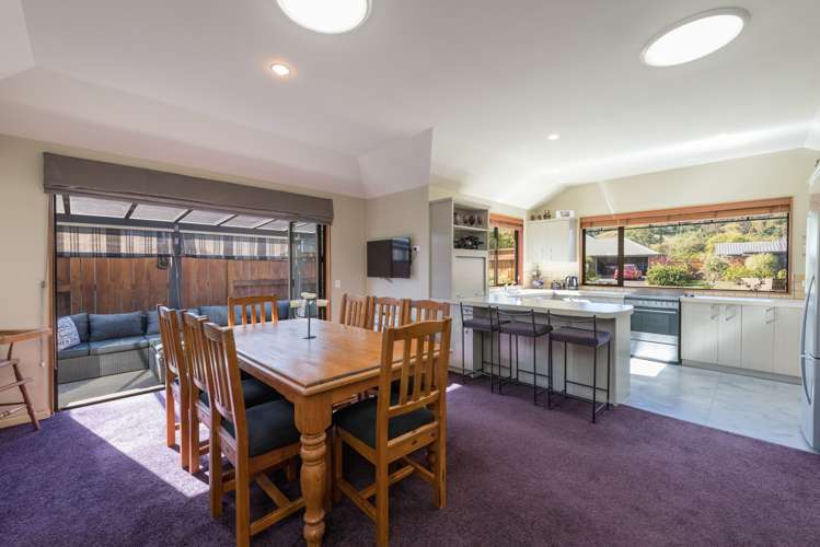 7 Covent Drive Stoke_9