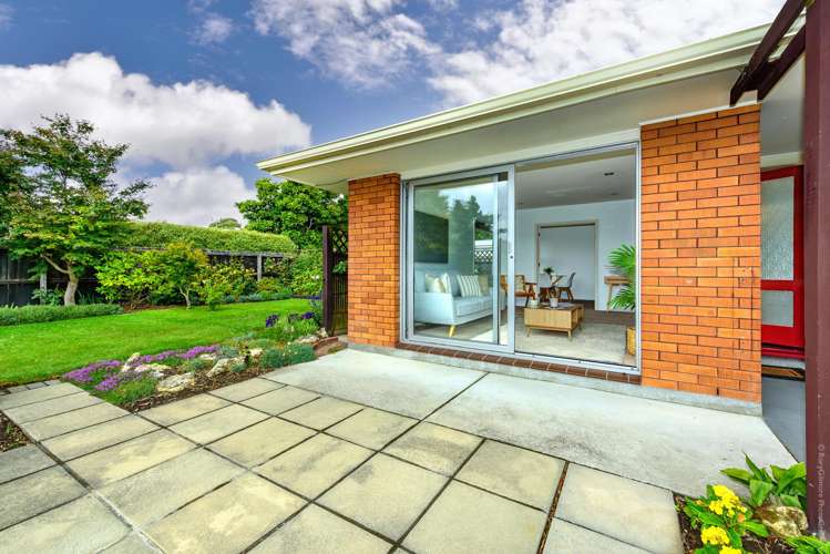 2/7 Camberwell Place Avonhead_6