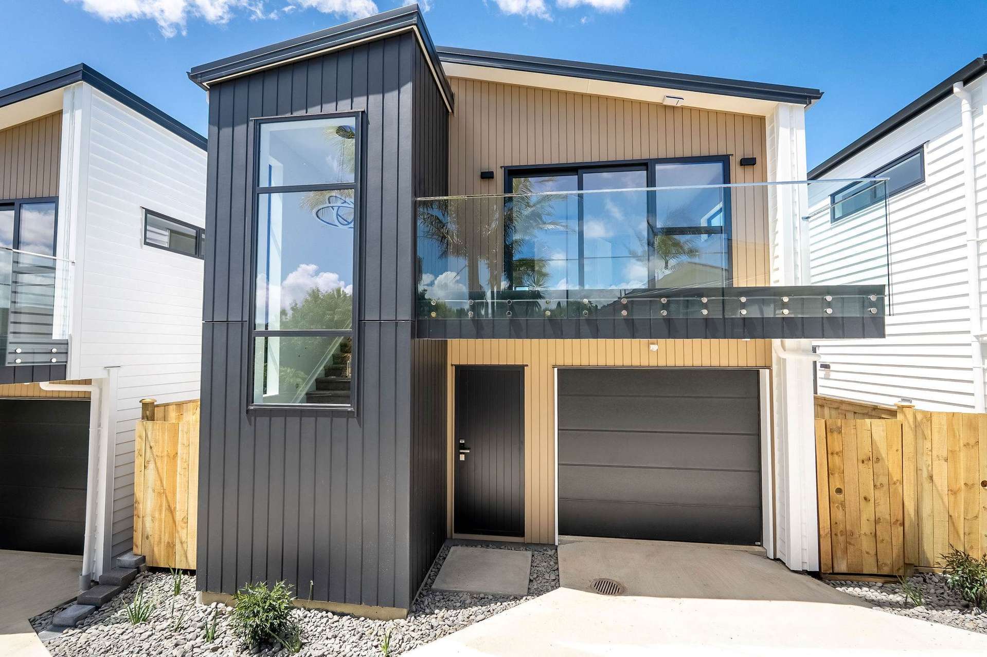 3/ 16 Madison Place Forrest Hill_0