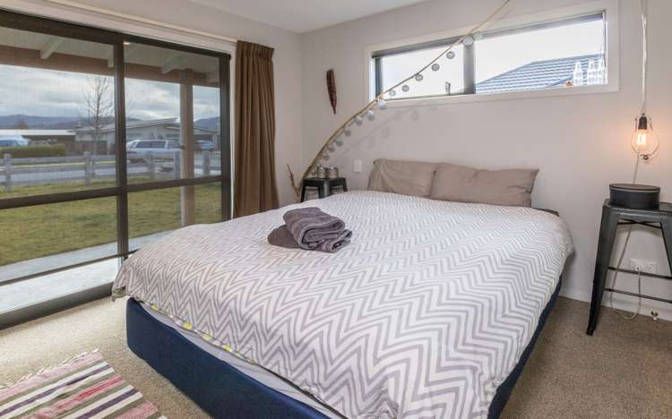71 Frye Crescent Albert Town_11