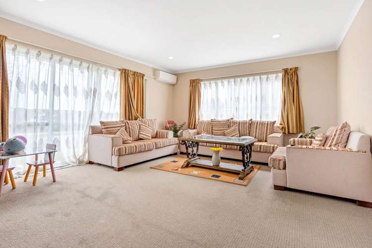 34 Salford Crescent Flat Bush_7