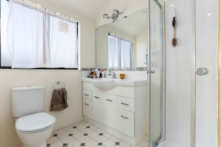 2/10 Worcester Road Meadowbank_19