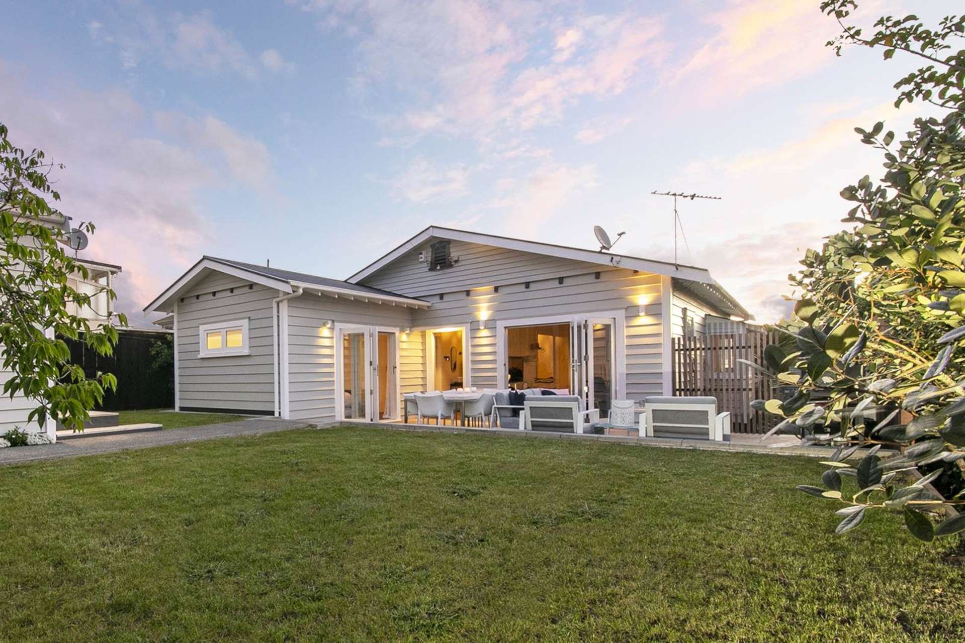 45 Willerton Avenue New Lynn_0