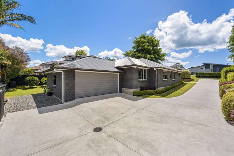 44 Inverness Drive_0