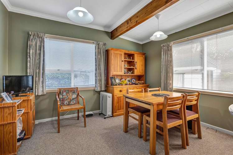 125 Seaview Road Westown_10