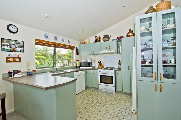 56 Rosier Road Glen Eden_9