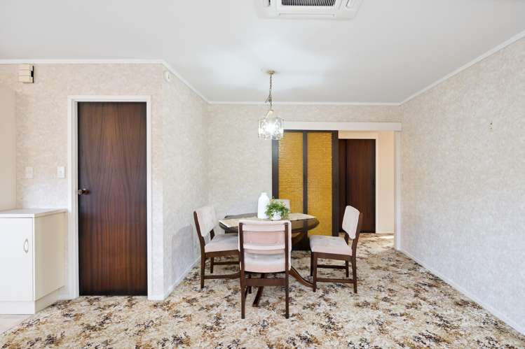 21 Matuhi Rise Henderson_12