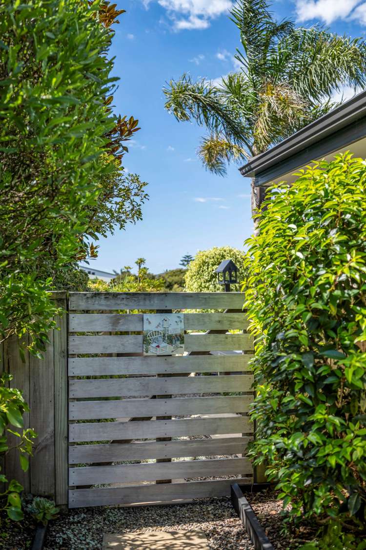 7 Intrepid Crescent Beachlands_42