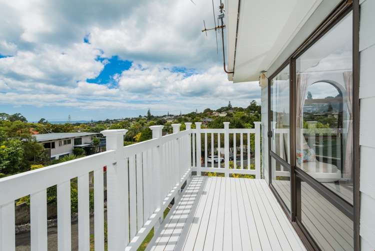 2/5 Manaia Place Mairangi Bay_12
