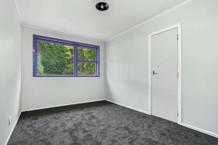17 Tracey Terrace Te Atatu South_6