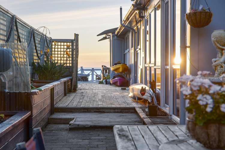 417 Thames Coast  Road SH25 Te Puru_29