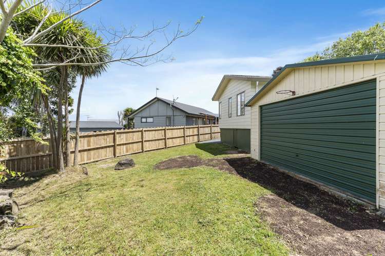 15 Sandgate Avenue Botany Downs_19