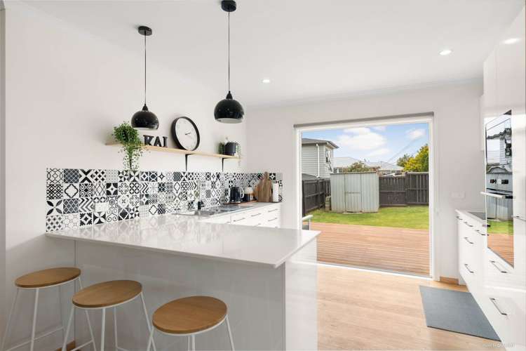 207 Mount Smart Road Onehunga_4