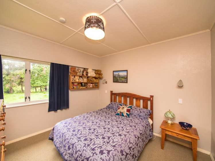 181 Short Road Halcombe_25