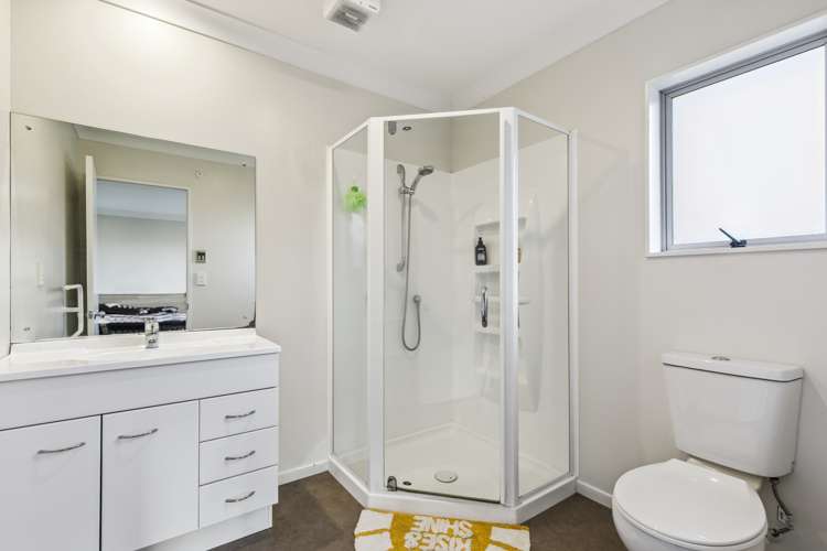 5 Gifford Grove Churton Park_9