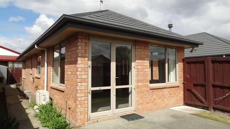 2/1 Blairdon Place Bishopdale_0