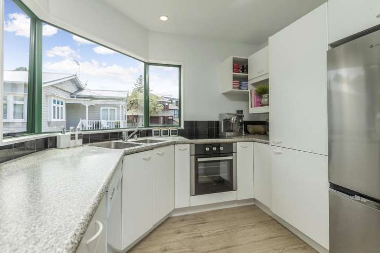 2/63 Athens Road Onehunga_7