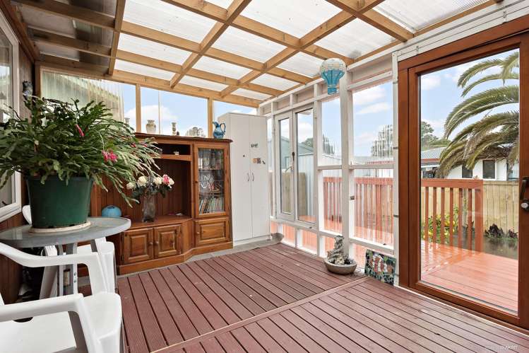 66A Parrs Cross Road_1