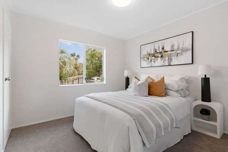 2/20 Hogans Road Glenfield_17