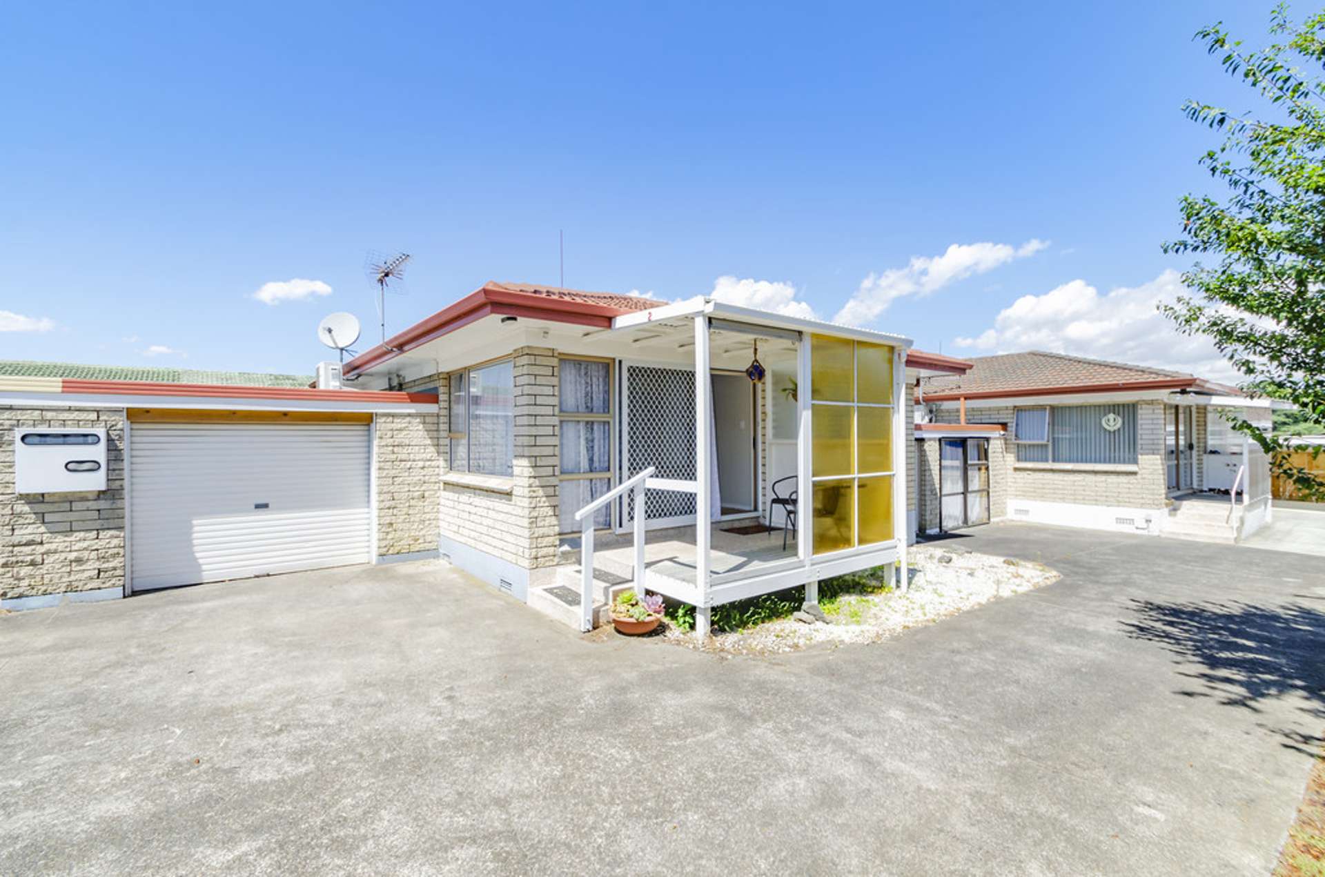 2/6 Russell Road Manurewa_0