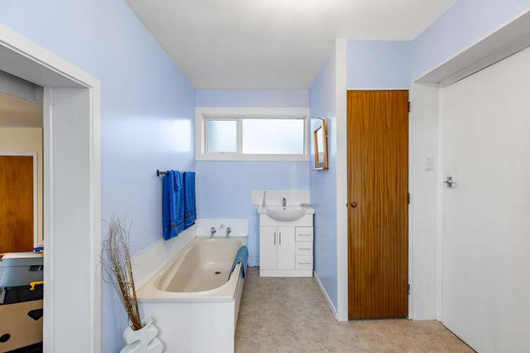 134 McFaddens Road St Albans_13