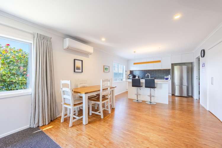 910 Oliphant Road Raureka_5