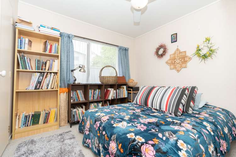 16 Oregon Crescent Glenview_15