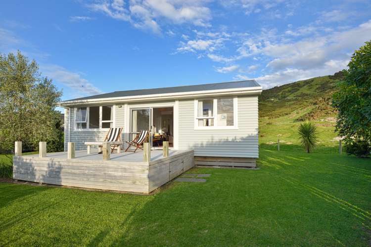 15b Ratau Street Mahia_19