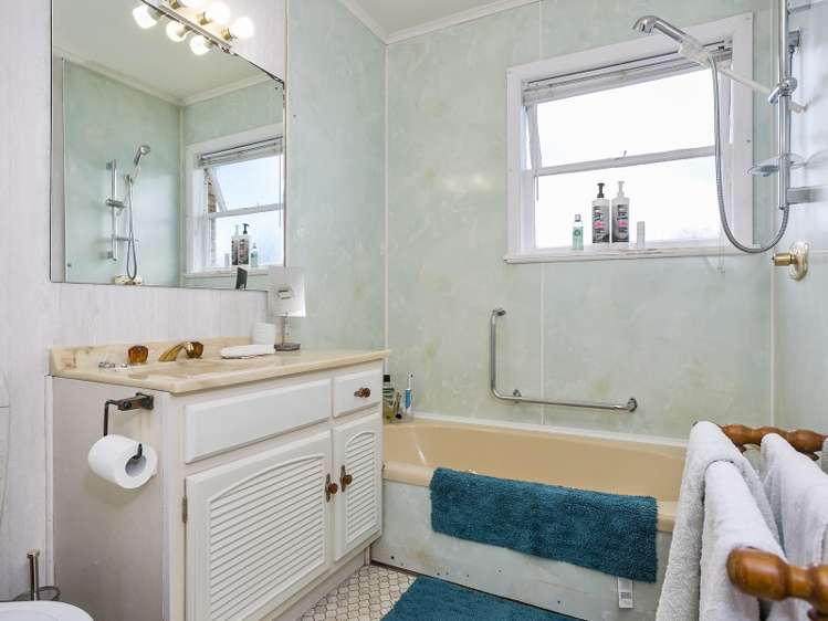 30 Burns Street Leamington_17