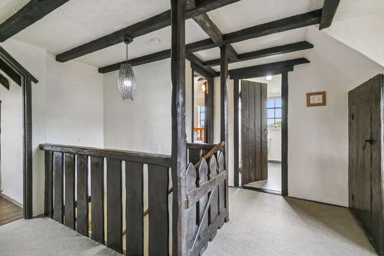 42 Nicholson Road Khandallah_11