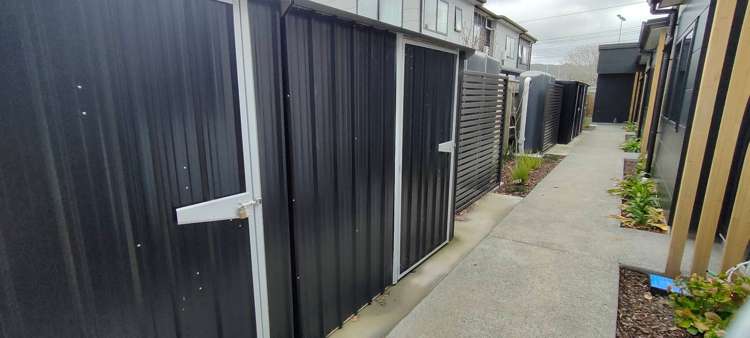 22B Palmer Crescent Silverstream_17