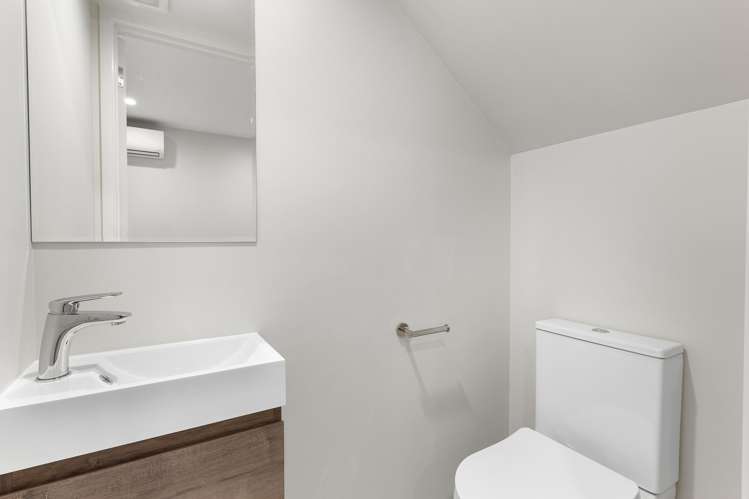 27 Awhi Lane Massey_20