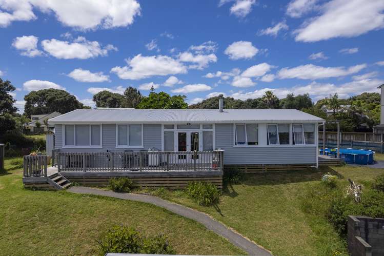 14 Kaka Street Ahipara_11