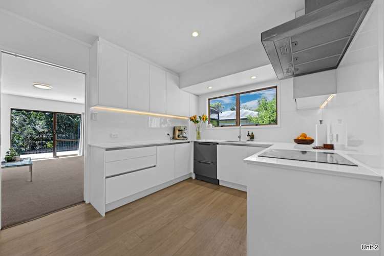 1 & 2/15 Cezanne Place New Lynn_5