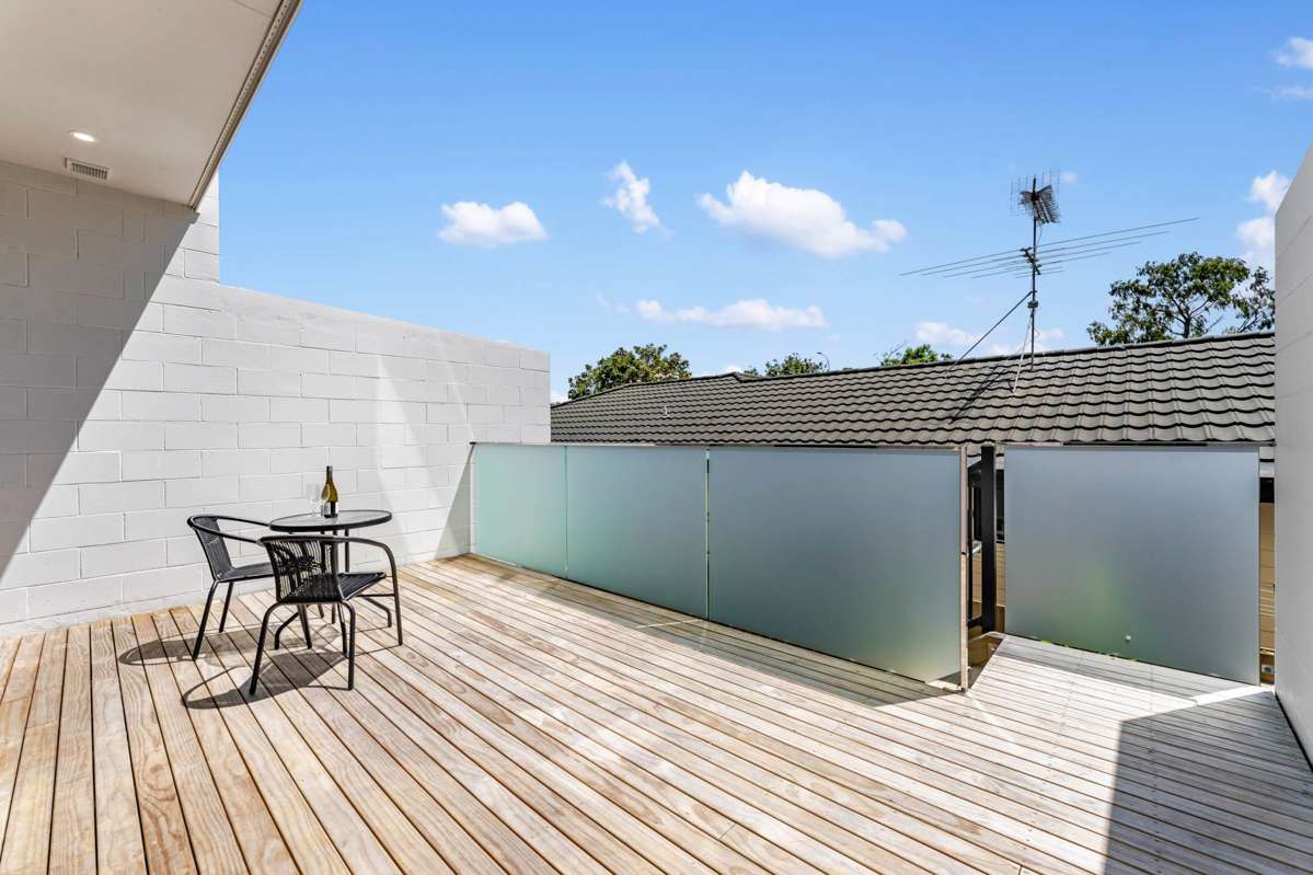 4,5,6/11 Farringdon Street_4