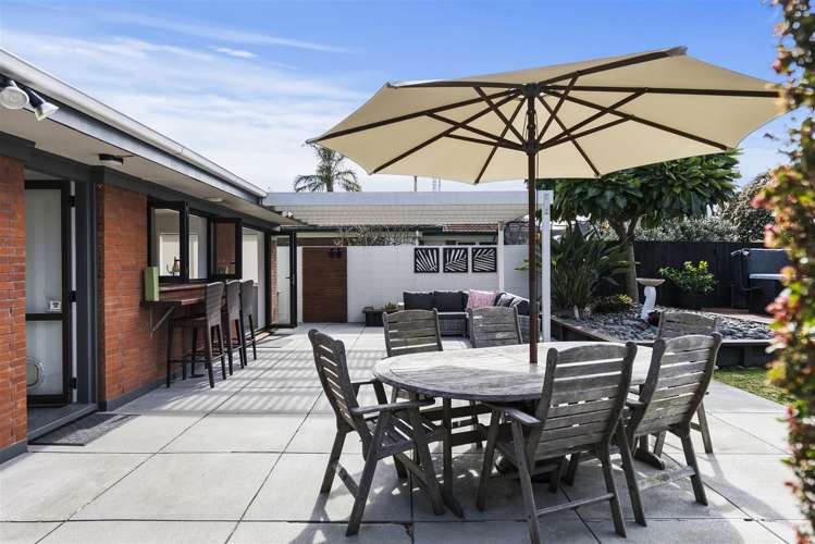 8 Quibray Place Botany Downs_22