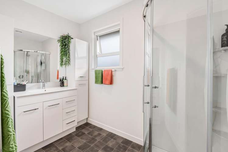 1 Poplar Road Stanmore Bay_13
