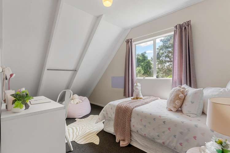 10/31 Mana Avenue Titahi Bay_13